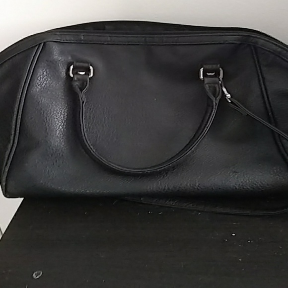 h&m black purse